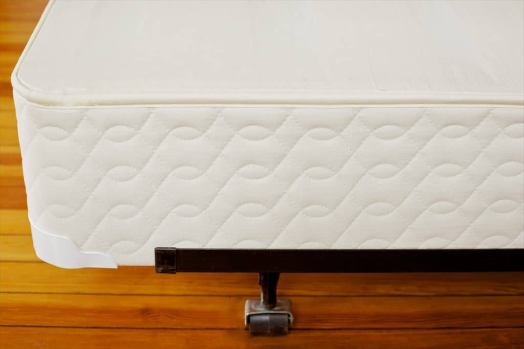 Savvy Rest natural wood mattress foundation