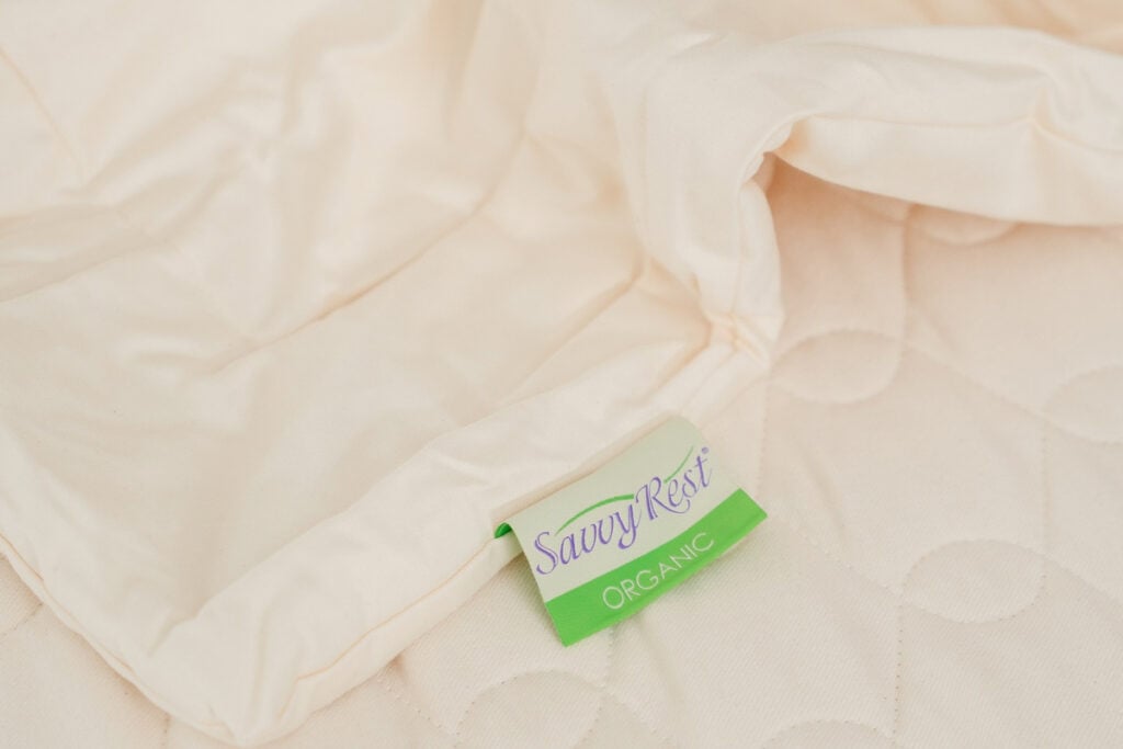 Savvy Rest organic comforter with Savvy Rest Organic label